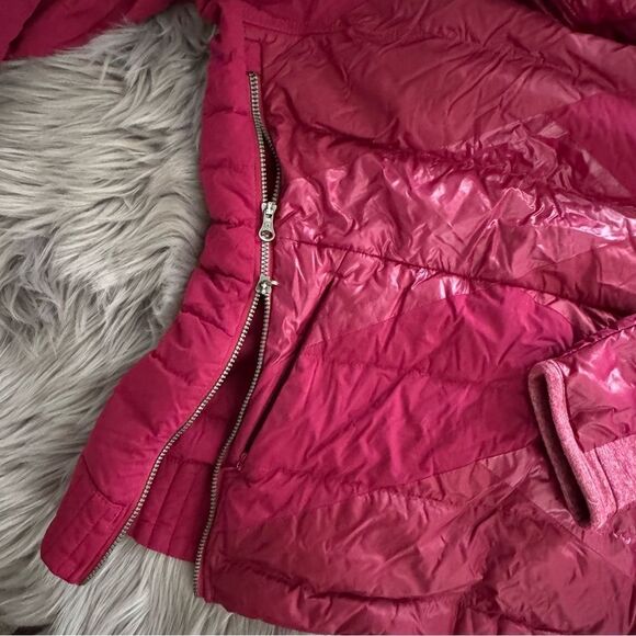 Lululemon Athletica FLUFFED UP Puffer Jacket with Hood - Picture 4 of 11